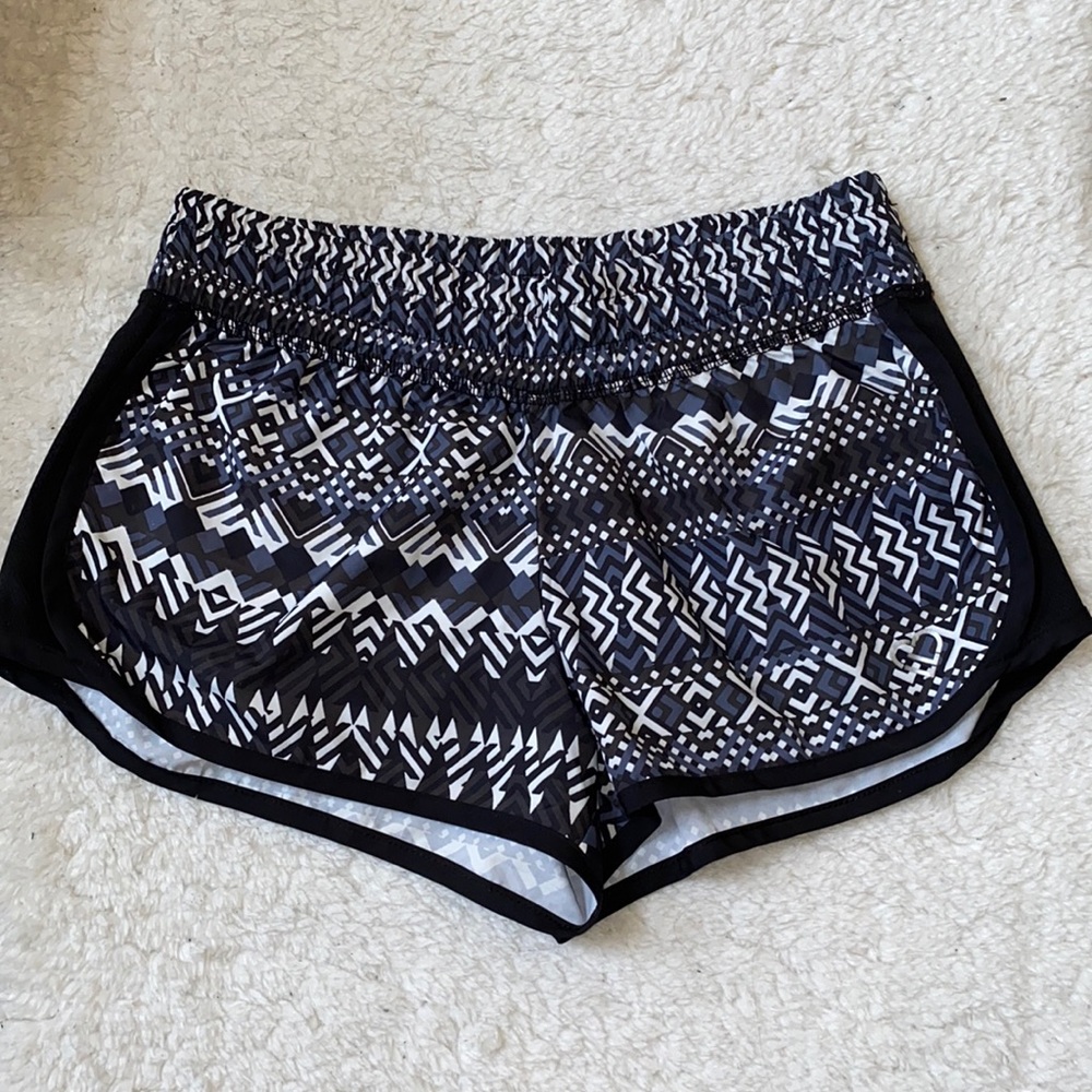 NWOT Black and White Patterned Waterproof Athletic Shorts